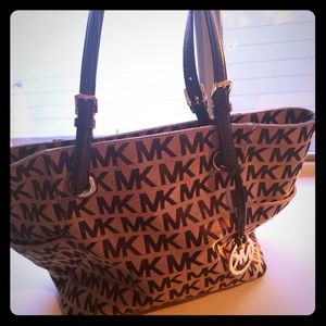 Michael Kors Handbag- Like new!!!